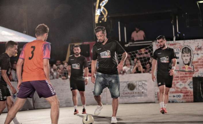 Sokak futbolu heyecanını yeniden yaşatmak için Red Bull tarafından düzenlenen