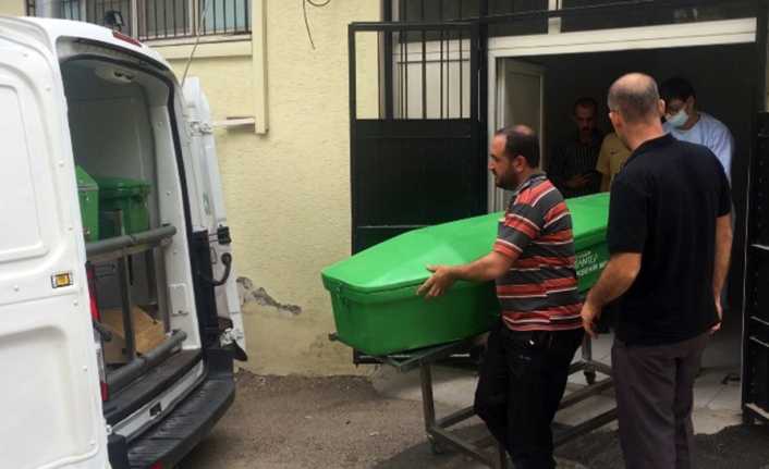 Gaziantep’in Nizip ilçesinde konteyner kentte yaşayan Suriyeli ailenin 1 buçuk