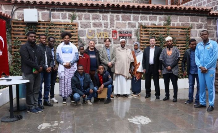 Başbakanlık Yurtdışı Türkler ve Akraba Topluluklar'ının (YTB) Türkiye Bursları ile