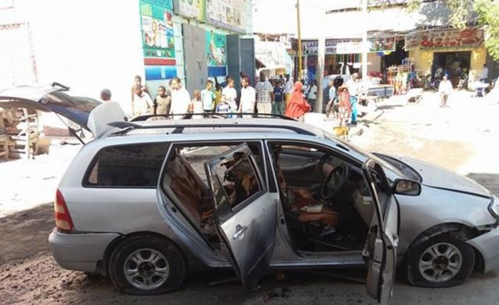 Somali’nin başkenti Mogadişu’daki bir insani yardım vakfında meydana gelen patlamada