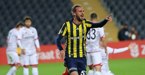 Hollanda ekibi Sparta Rotterdam, Fenerbahçeli futbolcu Yiğithan Güveli için yaptıkları