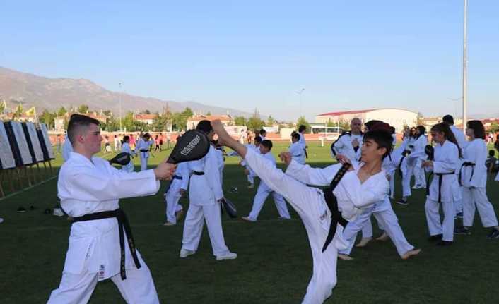 Spor Okulları ile Engelsiz Spor Okullarının 2022 Yılı Açılış törenleri
