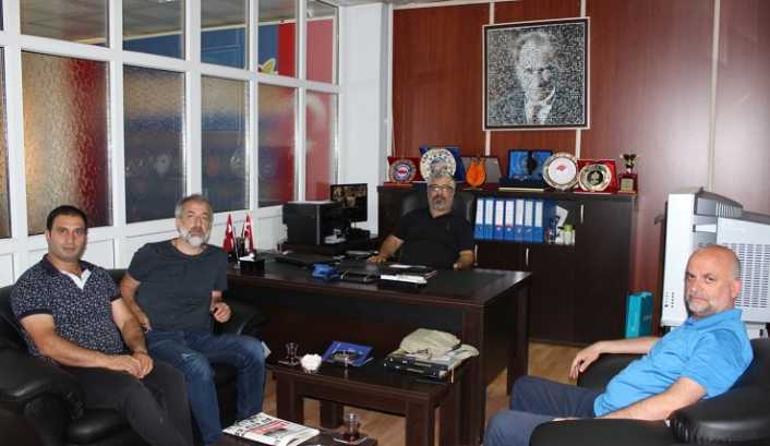 Türkiye Gazetesi Spor Yazarı aynı zamanda TGRT Haber kanalında spor