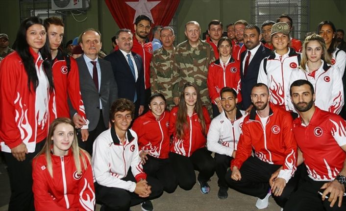 Cumhurbaşkanı Erdoğan'ın, sınır birlikleri ve Hatay’ın Reyhanlı ilçesindeki Oğulpınar Hudut
