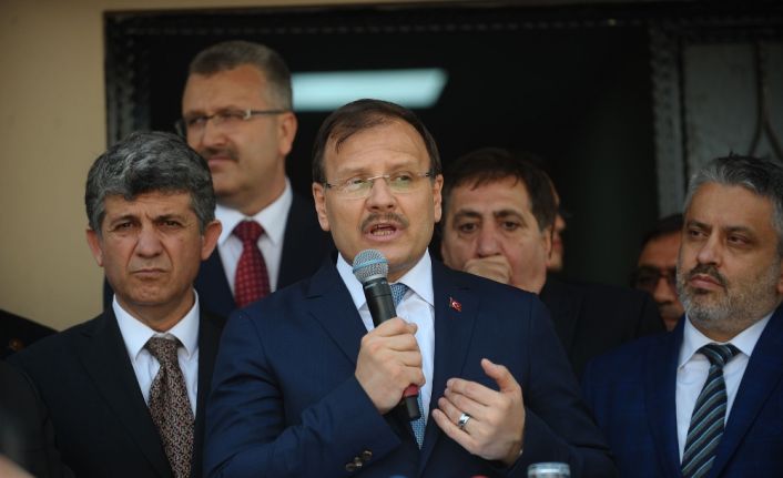 Başbakan Yardımcısı Hakan Çavuşoğlu, sağlık yatırımlarını eleştirenlere tepki göstererek, “SSK’yı