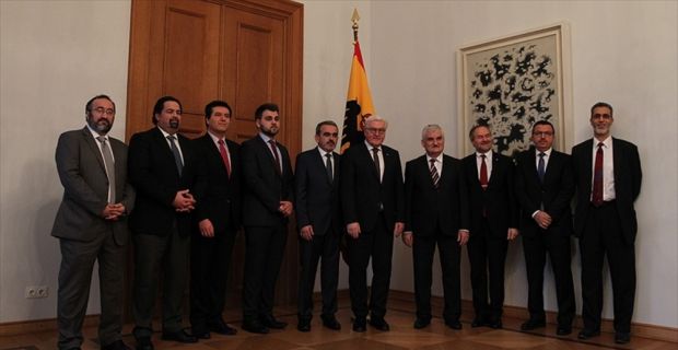 Almanya Cumhurbaşkanı Steinmeier, aralarında Diyanet İşleri Türk İslam Birliği Genel