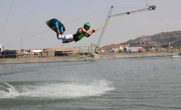 Afyonkarahisar’da yarın başlayacak “Dünya Motokros Şampiyonası” öncesi şampiyonanın yapıldığı spor