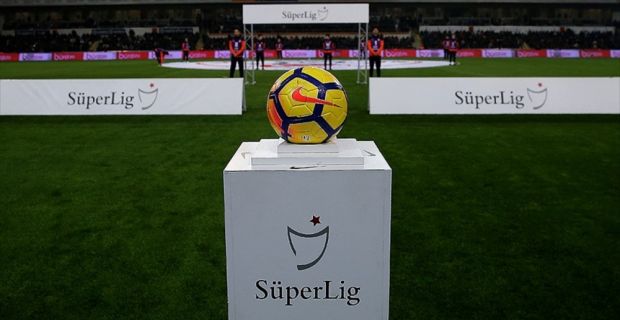 Süper Lig'de 2017-2018 sezonunun ikinci yarısı yarın yapılacak Kasımpaşa-Aytemiz Alanyaspor