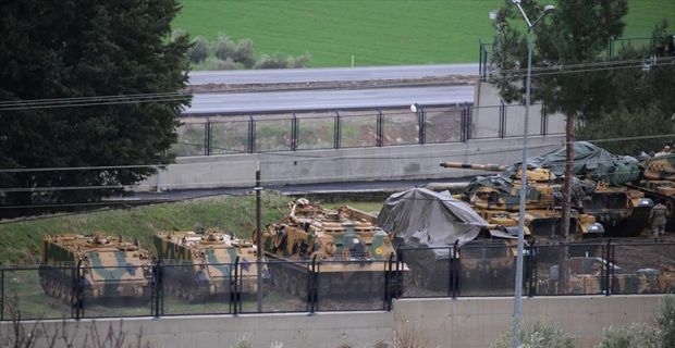 Suriye sınırındaki birliklere takviye amaçlı gönderilen 10 otobüs komando Hatay'a