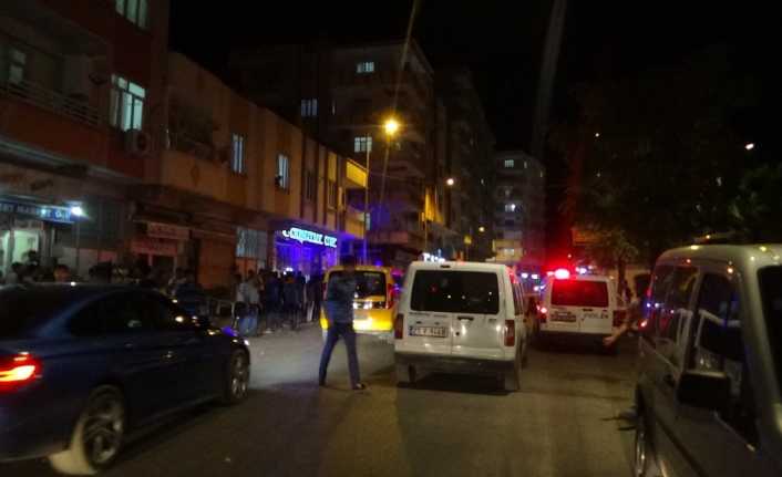 Gaziantep’in Nizip ilçesinde Suriyeli iki grup arasında çıkan bıçaklı kavgada