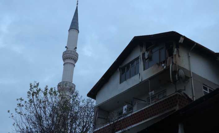 Kocaeli’nin Başiskele ilçesinde mangal yapmak isteyen Suriyeli ailenin yaktığı ateşin