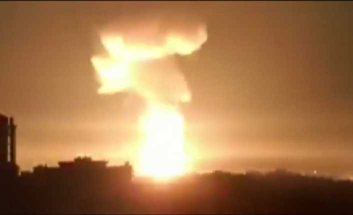 Suriye’nin Lazkiye kentinde farklı noktalara füze saldırısı düzenlendi. 