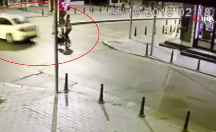 İstanbul Beyoğlu’nda Brezilyalı çift gasp edilerek taksiden atıldı. Turistin taksiden