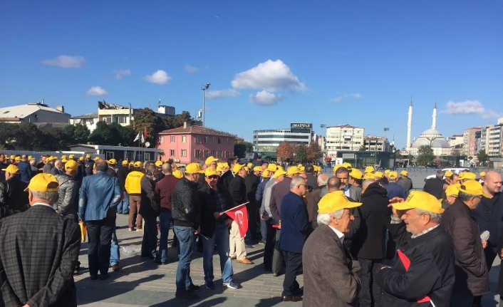 Birleşik Taksi Şoförleri Derneğinin internet üzerinden hizmet veren Uber’e erişimin