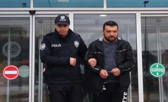Sakarya’nın Karasu ilçesinde 89 farklı suçtan aranan, 13 yıl kesinleşmiş