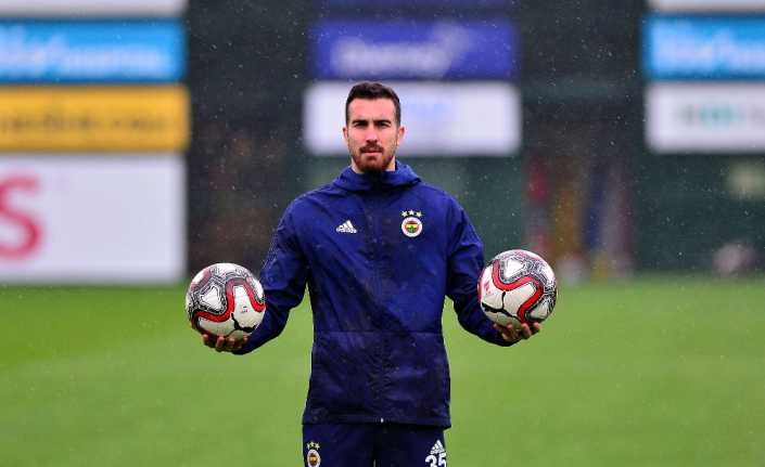 Fenerbahçe’nin milli file bekçisi Harun Tekin, taraftara çok mahcup olduklarını
