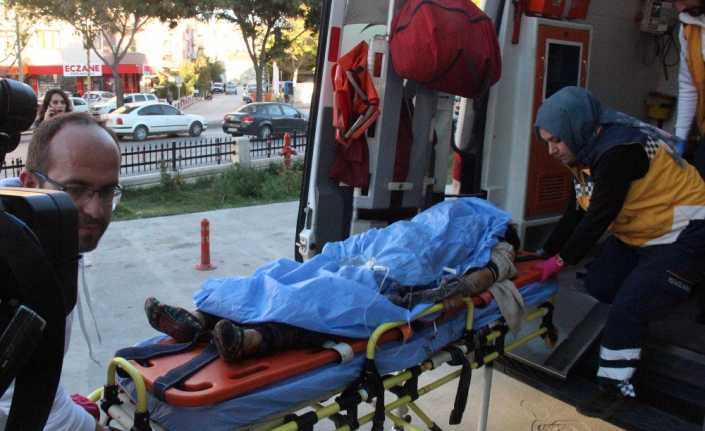Konya’da şiddetli geçimsizlik yaşadığı iddia edilen kocası tarafından bıçaklanan kadın