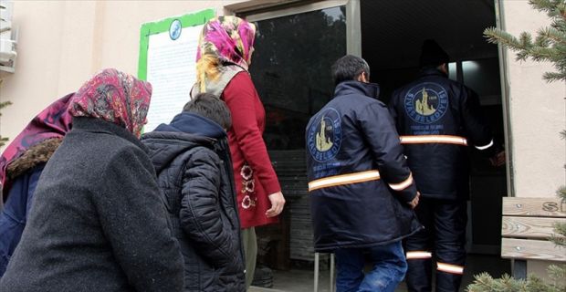 Hak-İş, kamudaki taşeron işçilerin kadroya geçiş sürecinde, işçilerin aklına takılan