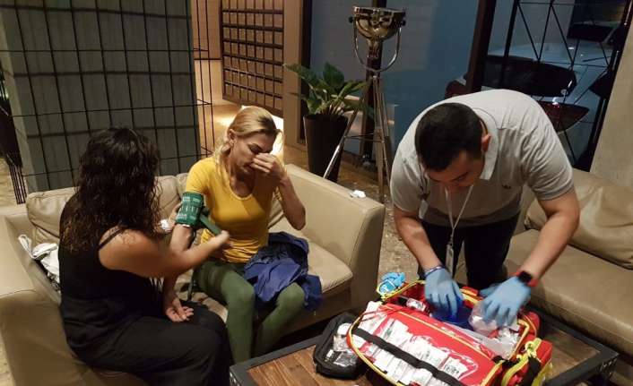 Tayland’da sivri sineğin ısırması sonucu ’Dengue Fever’ hastalığına yakalanan oyuncu