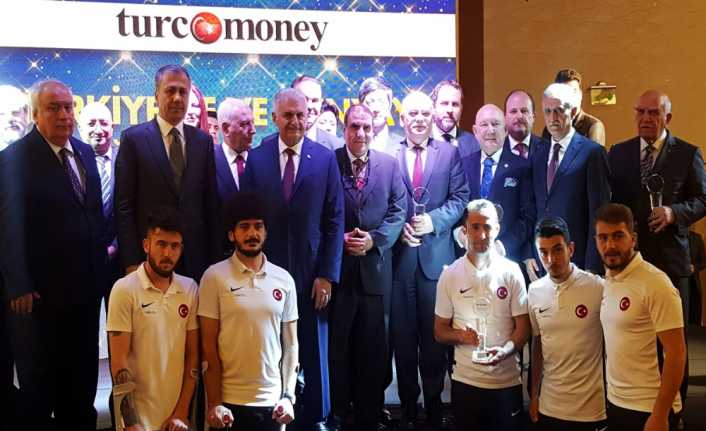 TBMM Başkanı Binali Yıldırım, Türkiye ve Dünyaya Değer Katanlar Ödül