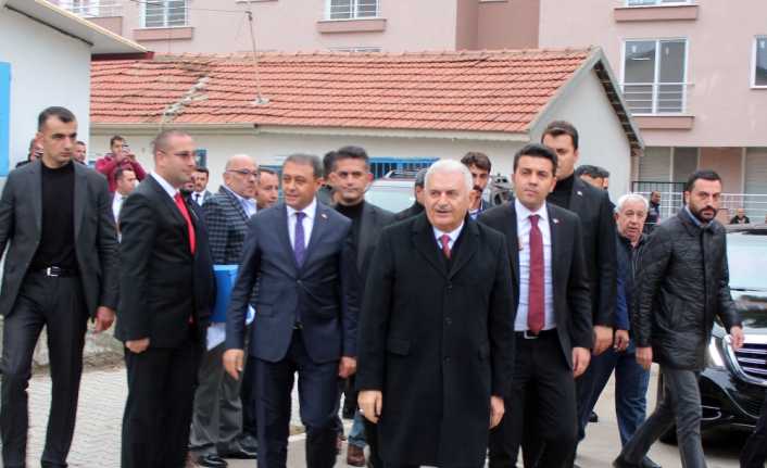 Türkiye Büyük Millet Meclisi (TBMM) Başkanı Binali Yıldırım, Burdur Valiliğini