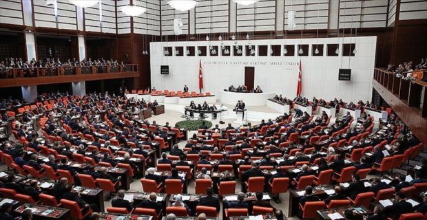 Meclis'in bu haftaki en önemli gündem maddesini, siyasi partilerin seçim