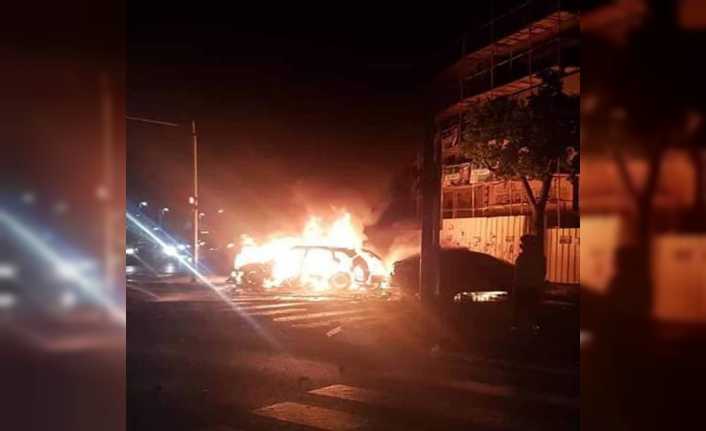 İsrail’in Tel Aviv kentinde bomba yüklü olduğu iddia edilen bir