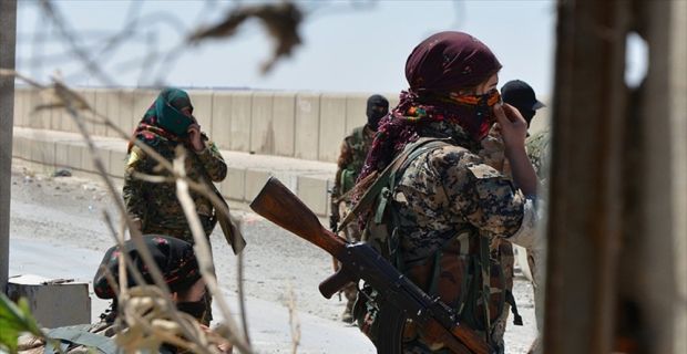 Terör örgütü PKK'nın Suriye kolu PYD, işgalindeki bölgelerde halkı yerinden