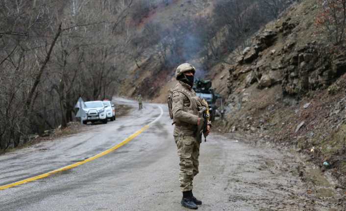 Tunceli kırsalında bir mağarada