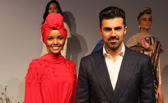 Dünyaca ünlü tesettürlü top model Halima Aden, İstanbul’da podyuma çıktı.