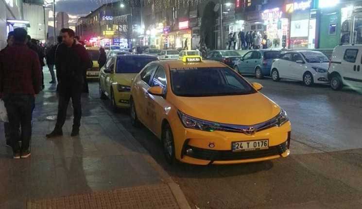 Ticari taksilere plaka sınırlaması Erzincan’da yeni tip koronavirüs (Kovid-19) tedbirleri kapsamında ticari taksilerin trafiğe