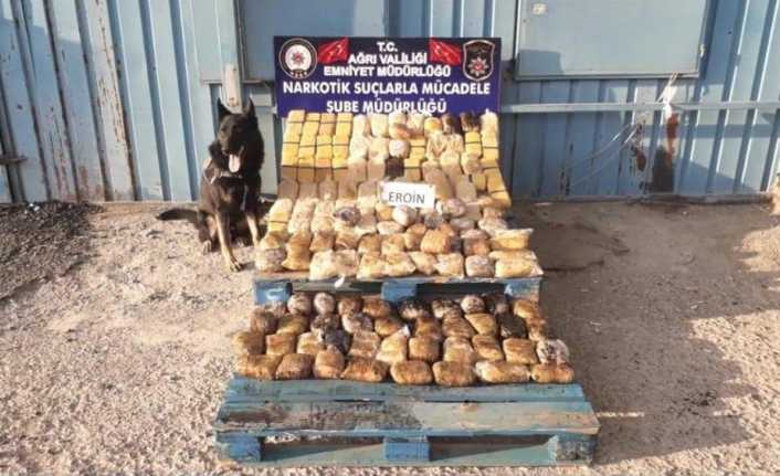Ağrı’da bir tırda yapılan aramada 73 kilo 472 gram eroin