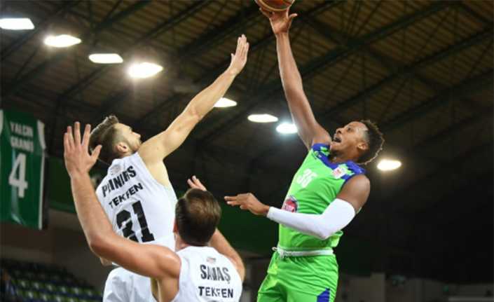 Tahincioğlu Basketbol Süper Ligi’nin 5. hafta mücadelesinde Darüşşafaka Tekfen, Tofaş’ı