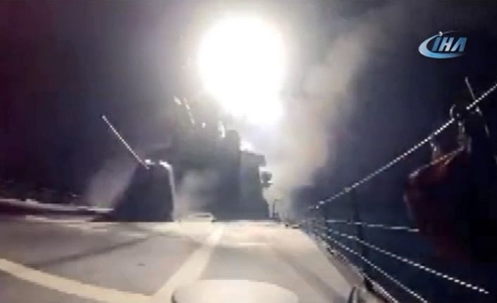 ABD Savunma Bakanlığı, USS Higgins savaş gemisinden Tomahawk füzelerinin ateşlendiği