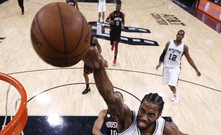 NBA’de San Antonio Spurs ile Toronto Raptors arasında gerçekleşen takas