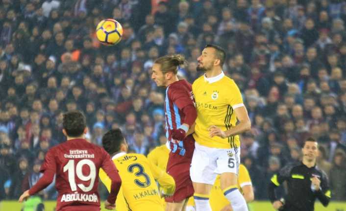 Trabzonspor, Fenerbahçe karşısında evindeki 8 yıllık galibiyet hasretine son vermek