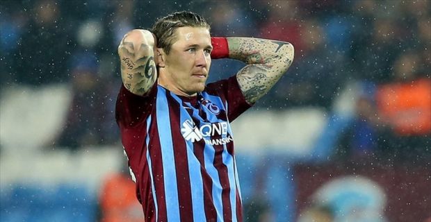 Spor Toto Süper Lig'de sahasında Göztepe ile golsüz berabere kalan