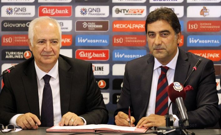 Trabzonspor, teknik direktör Ünal Karaman ile 1 yıllık sözleşme imzaladı.