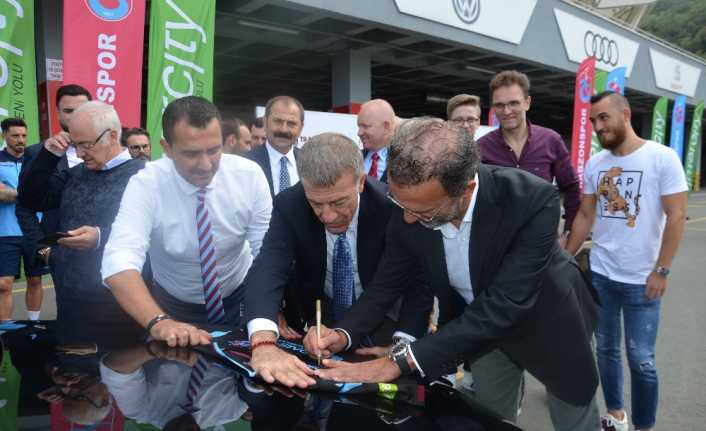 Trabzonspor ile Intercity firması arasında 3 yıllık forma kol sponsorluğu