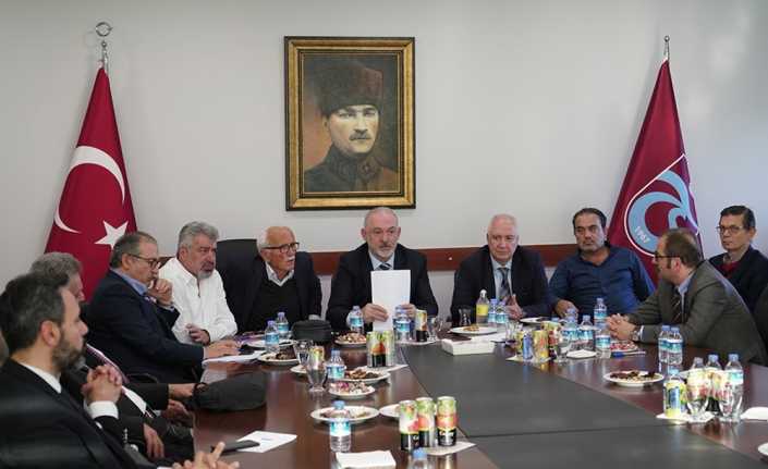 Trabzonspor’da Genişletilmiş Divan Başkanlık Kurulu toplantısı gerçekleştirildi. 