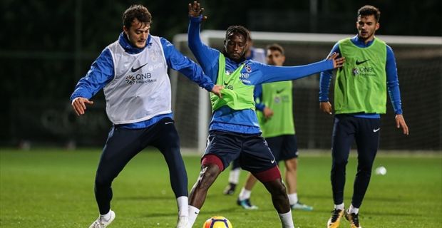 Süper Lig'de sezonun ikinci yarısının hazırlıklarını Antalya'da sürdüren Trabzonspor'un idmanına,