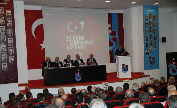 Trabzonspor Başkanı Ahmet Ağaoğlu, bordo-mavili kulübe hizmet etmeye geldiklerini belirterek,