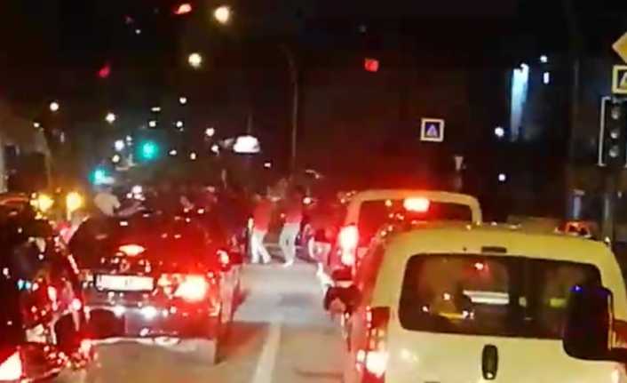 Bursa’da ulu orta silah sıkıp drift yapan trafik magandaları, bu