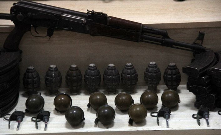 Türk Silahlı Kuvvetleri (TSK),Tunceli’de 9 sığınak içinde silah, mühimmat ve