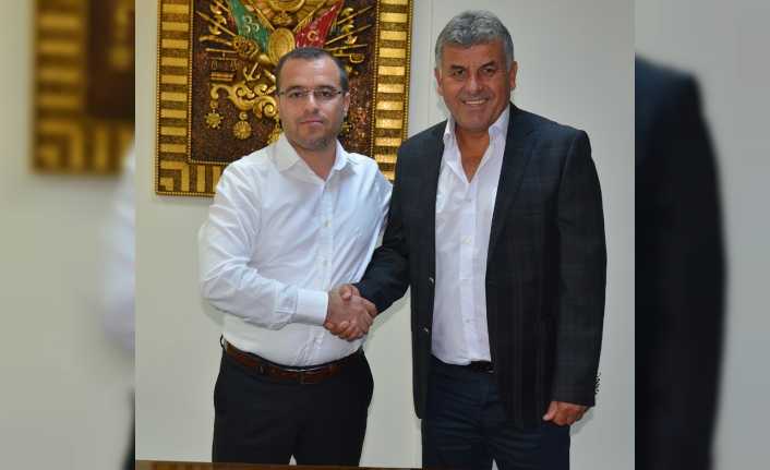 TFF 3. Lig 3. Grup temsilcisi Turgutluspor’da Erdal İşkar’dan boşalan