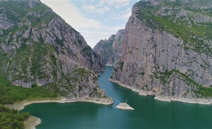 Samsun’un Vezirköprü ilçesinde bulunan ve Türkiye’nin 2’nci büyük su kanyonu