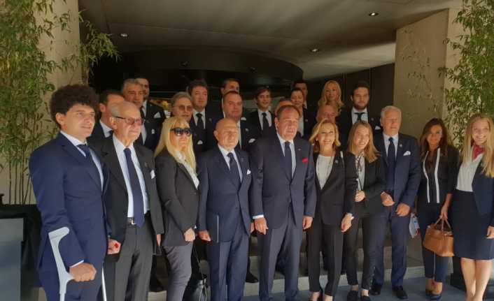 Türkiye kafilesi, Euro 2024 toplantısına katılmak üzere UEFA Genel Merkezine