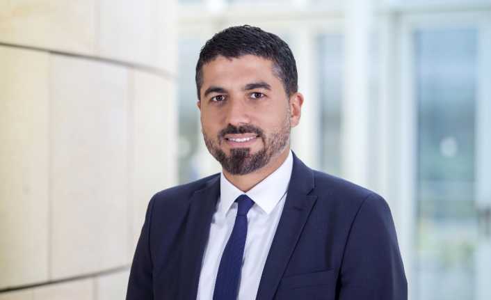Almanya’nın Kuzey Ren Vestfalya Eyalet Meclisinde kalbi duran AfD milletvekiline