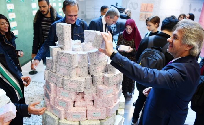 Osmanlı’nın çağdaşlaşma hareketinde finansın rolünü üstlenen "Galata Bankerleri" belgeleri sergisi
