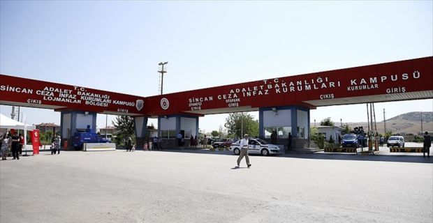 FETÖ'nün darbe girişiminde Ulus'taki Türk Telekom binasının işgal edilmesine ilişkin